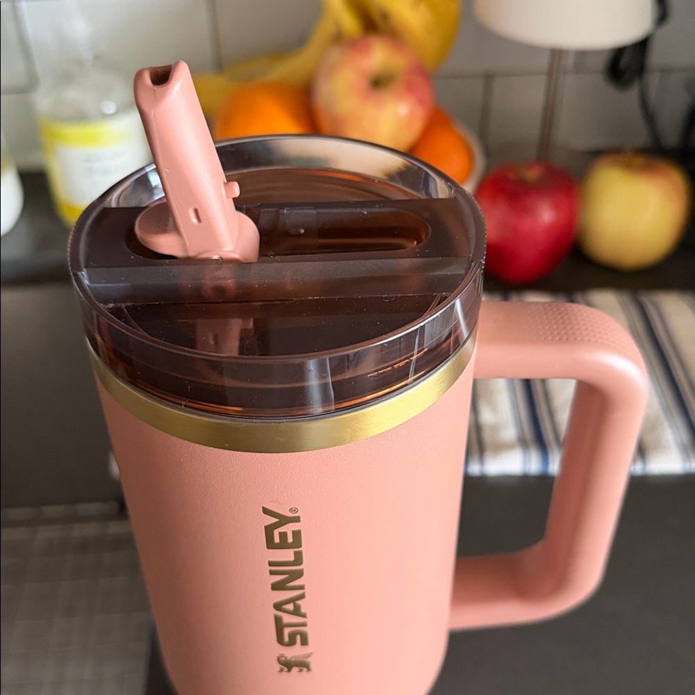 Stanley 40 oz. Quencher ProTour Flip Straw Tumbler in Mocha Latte - Picture 2 of 4